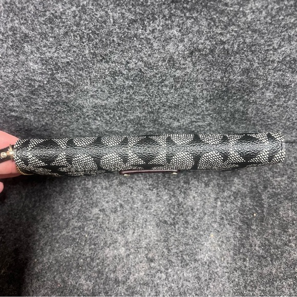 NWT Kate Spade Neda Black Pebbled Ace of Spades Zip Around Wallet - Picture 12 of 16